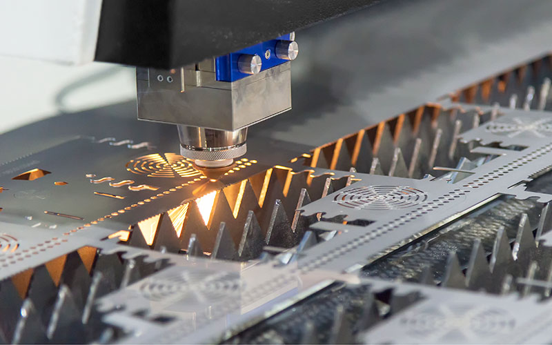 Sheet metal fabrication and cutting services